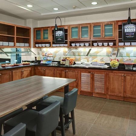 Hyatt Place Denver Airport Аурора Екстериор снимка