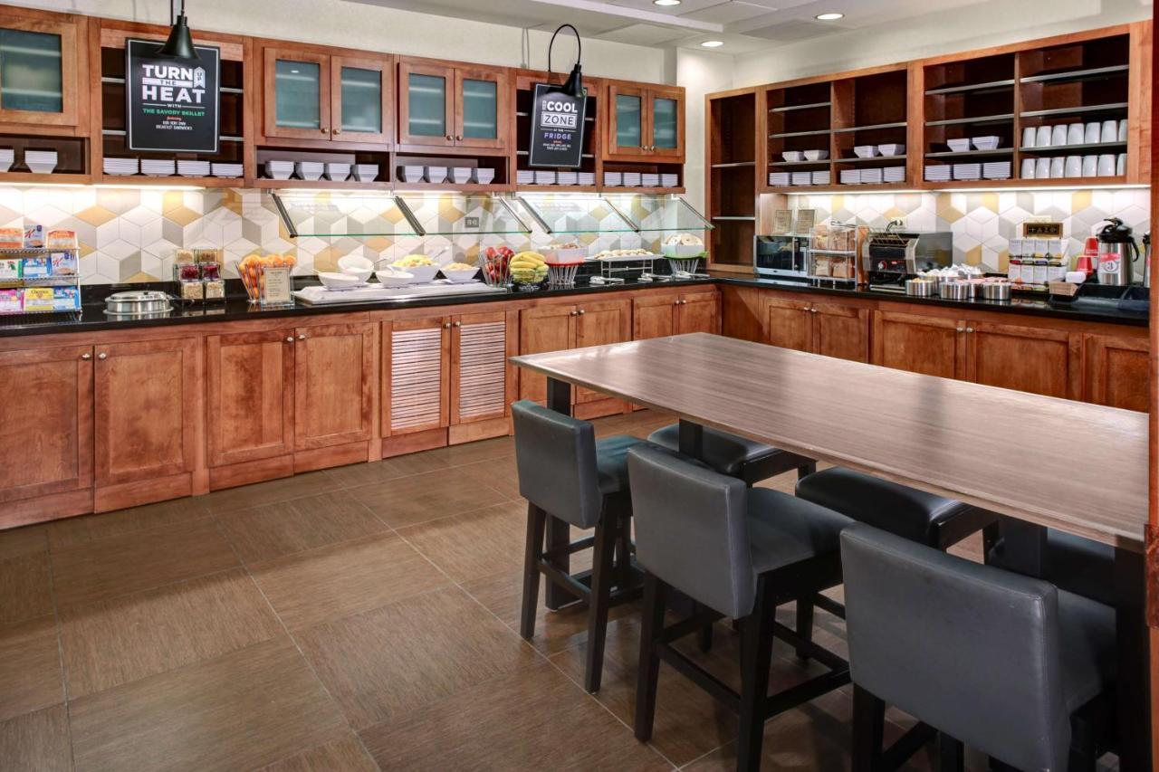 Hyatt Place Denver Airport Аурора Екстериор снимка