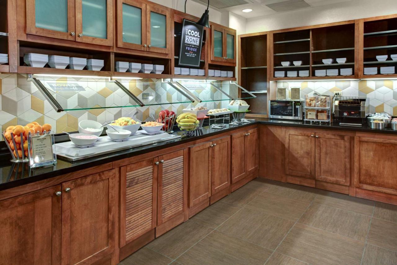 Hyatt Place Denver Airport Аурора Екстериор снимка