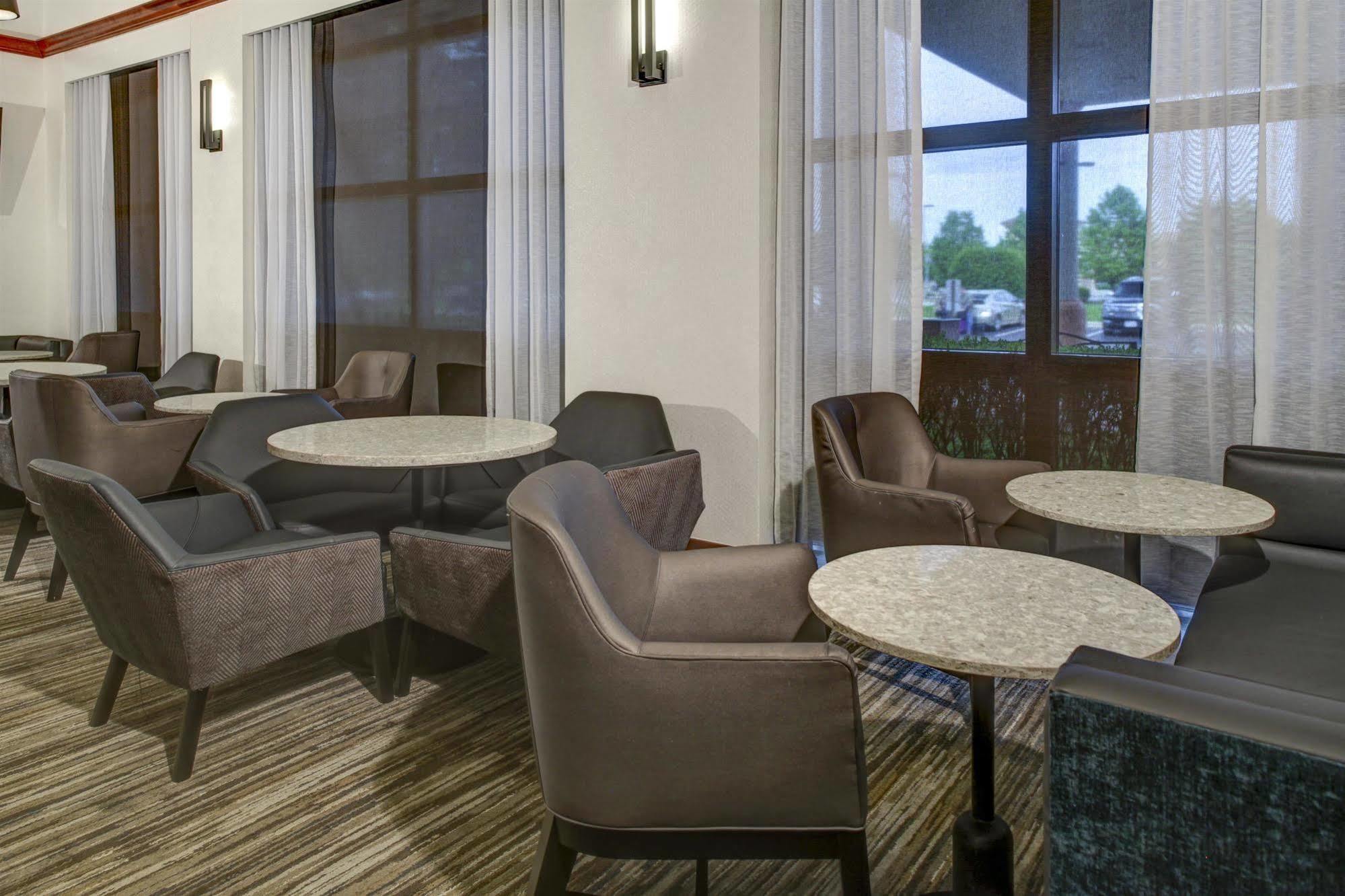 Hyatt Place Denver Airport Аурора Екстериор снимка